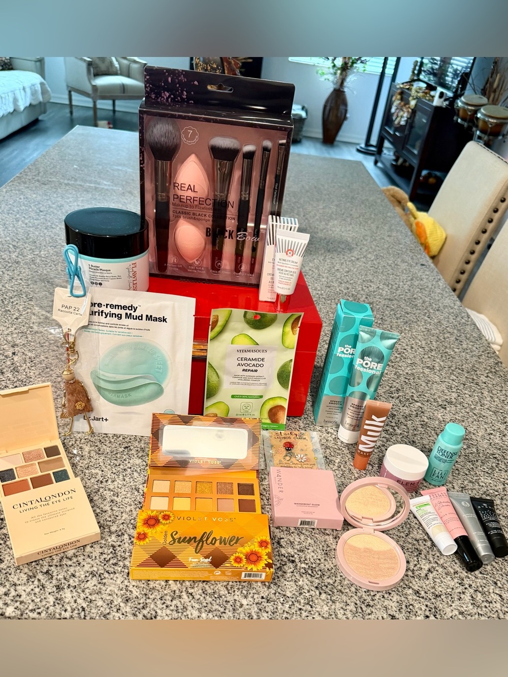💋Beauty Makeup, Skincare and More Bundle💋